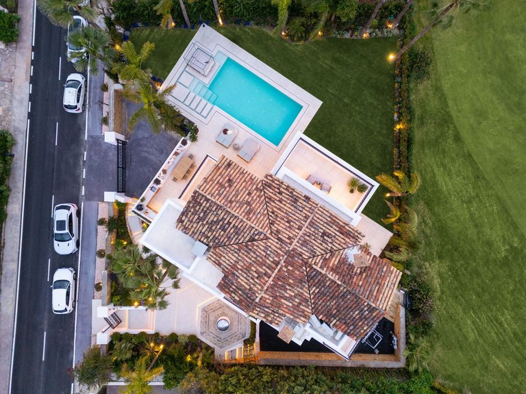 Villa for Sale in Los Arqueros Golf, Malaga 47