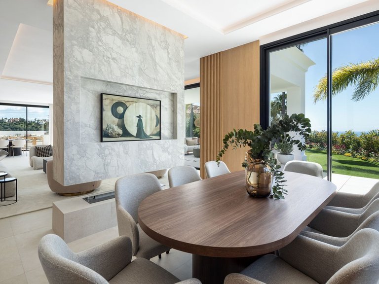 Villa for Sale in Los Arqueros Golf, Malaga 8
