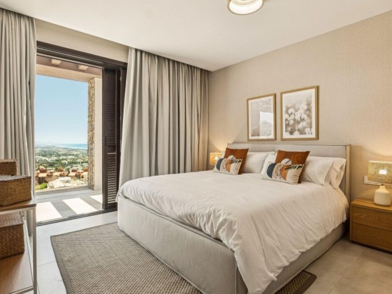Town House for Sale in Benahavís, Malaga 3