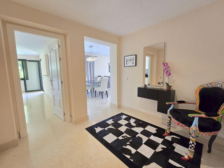 Apartment for Sale in Benahavís, Malaga 33