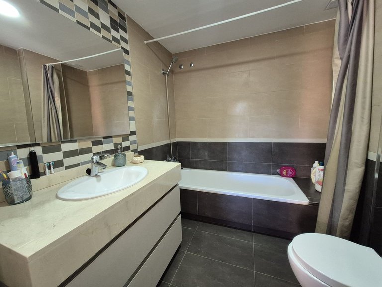 Apartment for Sale in La Duquesa, Malaga 28