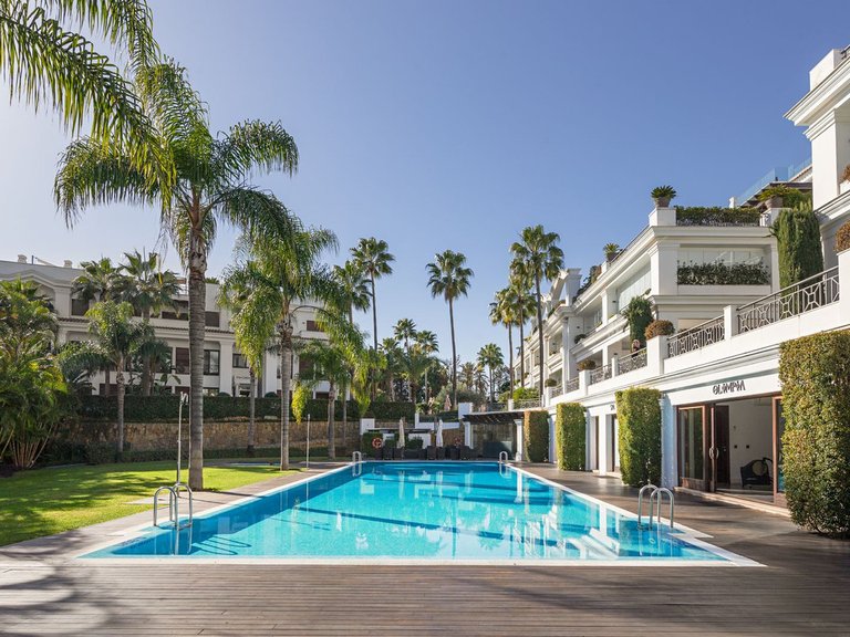 Apartment for Sale in Estepona, Malaga 1
