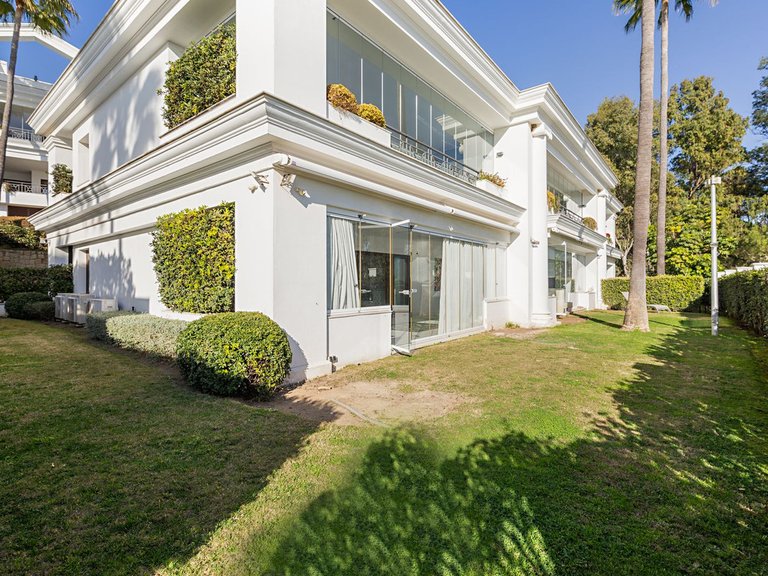 Apartment for Sale in Estepona, Malaga 21
