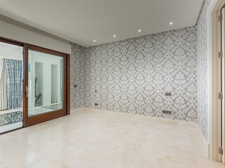 Apartment for Sale in Estepona, Malaga 8