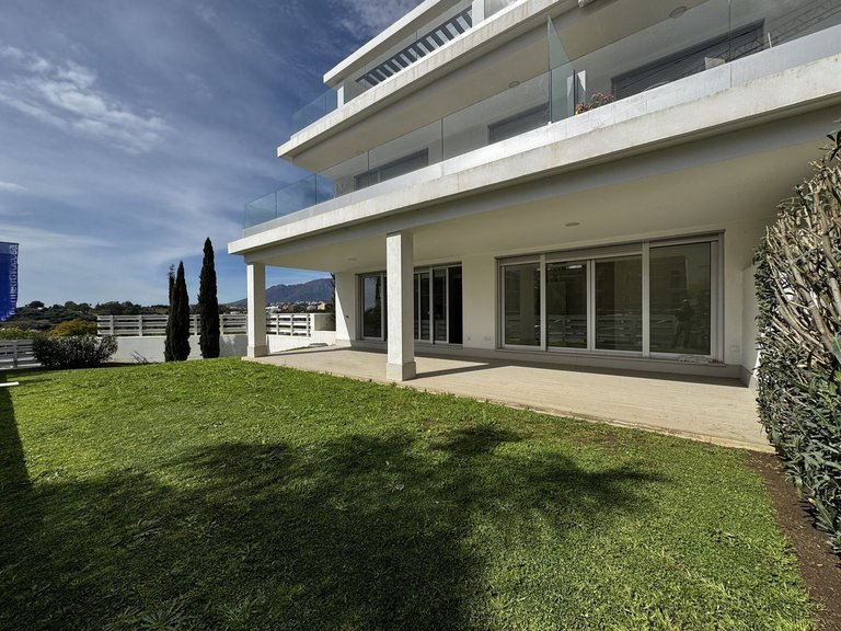 Apartment for  in Costa del Sol, Estepona, Malaga 1