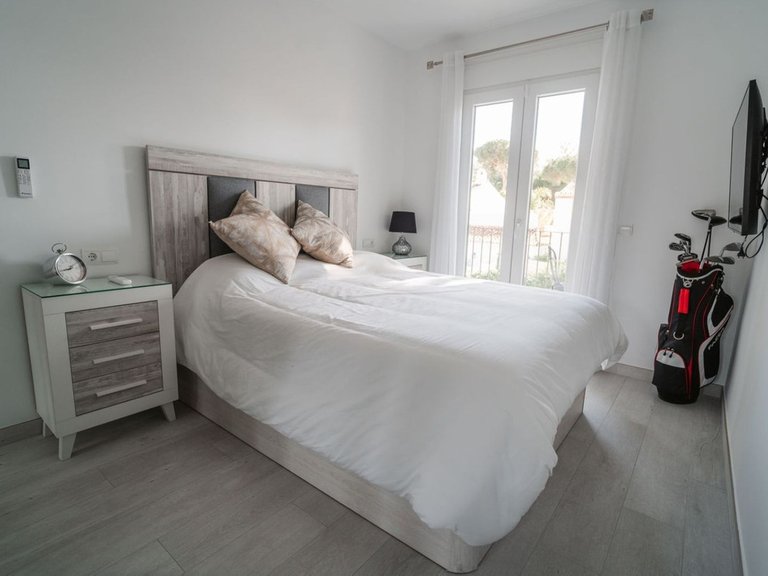 Villa for Sale in Benamara, Malaga 15