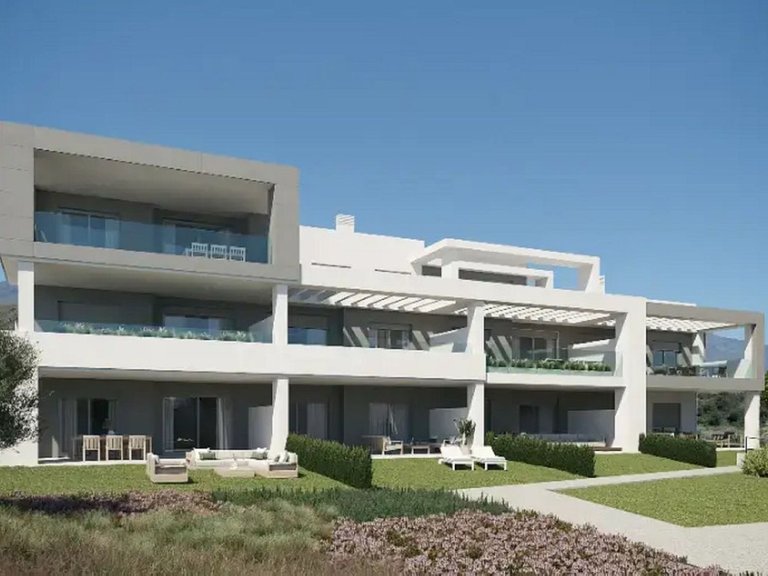 Apartment for Sale in Inland Selwo, Malaga 1