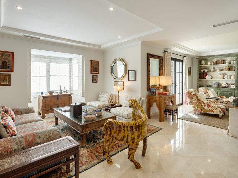 Villa for Sale in Benahavís, Malaga 14