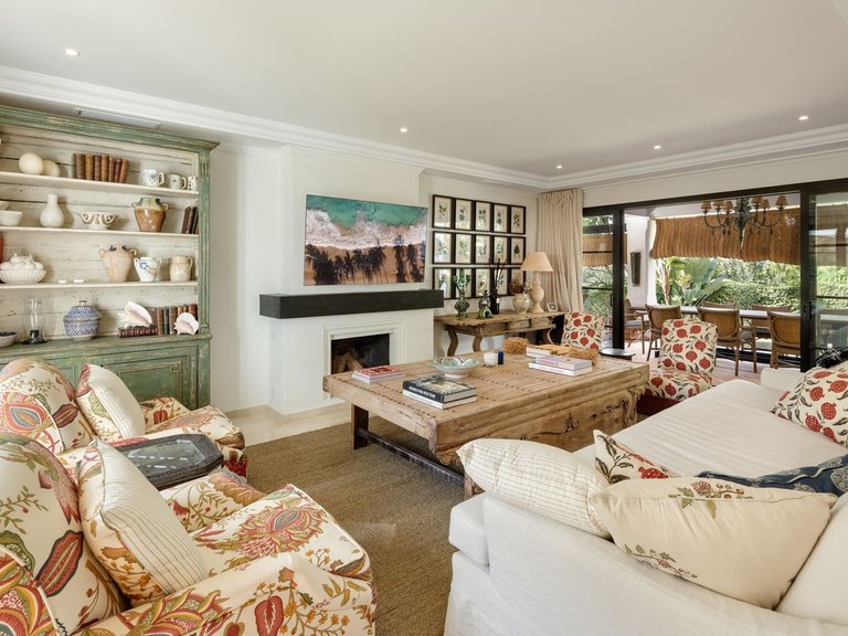 Villa for Sale in Benahavís, Malaga 16