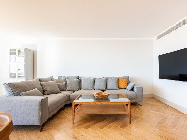 Apartment for Sale in Nueva Andalucía, Malaga 10