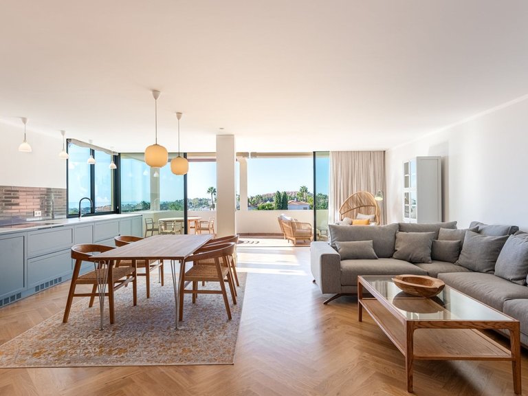 Apartment for Sale in Nueva Andalucía, Malaga 2