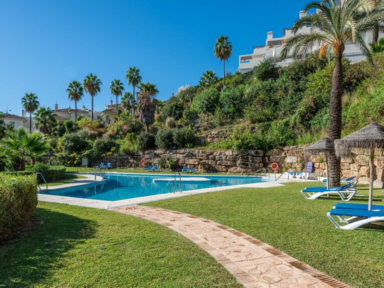 Apartment for Sale in Nueva Andalucía, Malaga 26