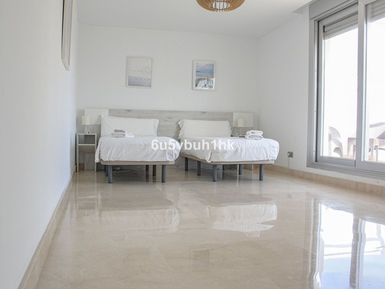 Apartment for Sale in San Pedro De Alcántara, Malaga 26