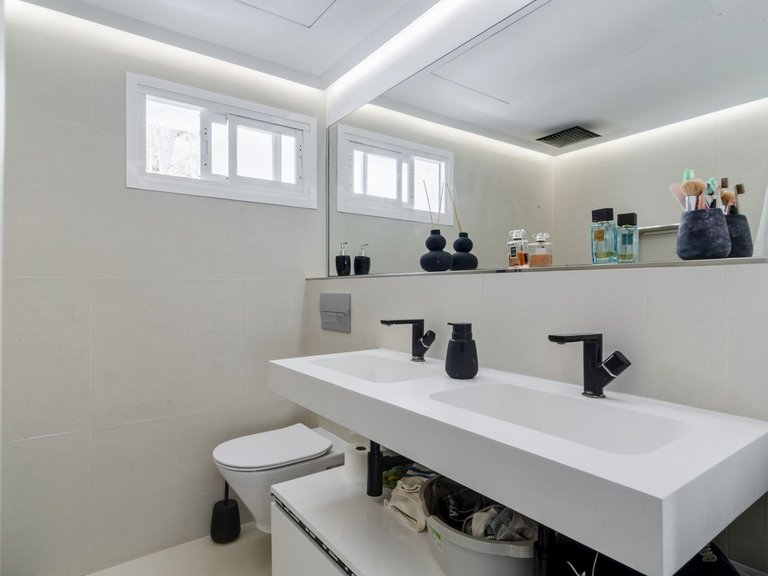 Apartment for Sale in Reserva De Marbella, Malaga 30