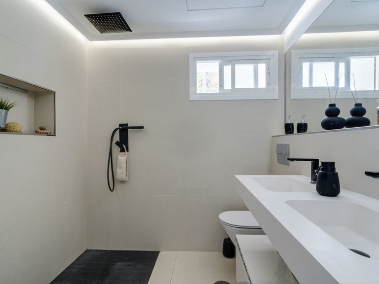 Apartment for Sale in Reserva De Marbella, Malaga 31