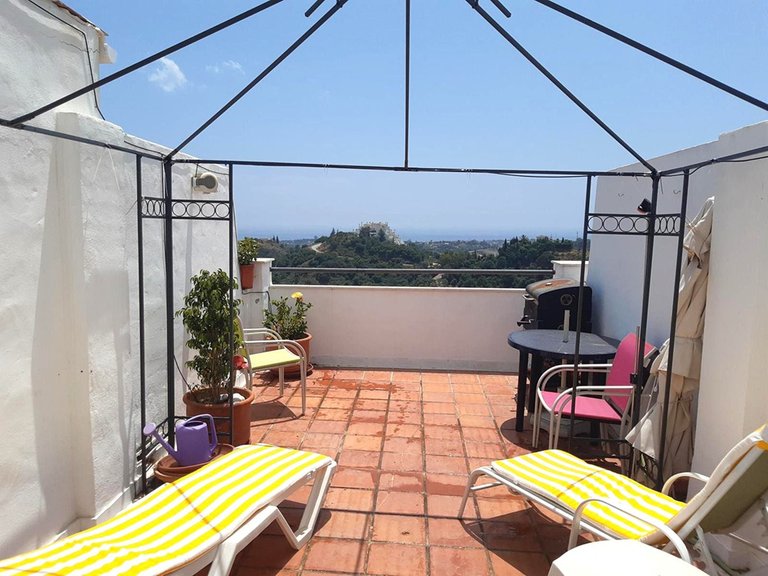 Apartment for Sale in Estepona, Malaga 2