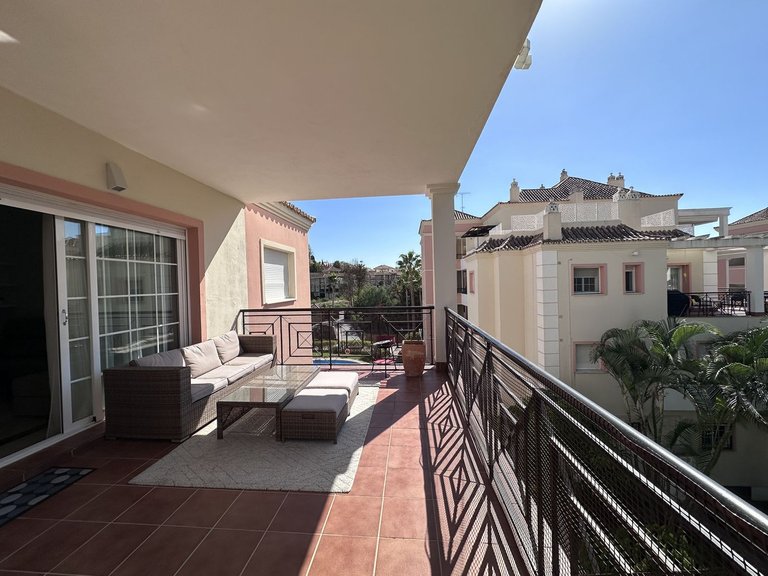 Apartment for Sale in Nueva Andalucía, Malaga 2