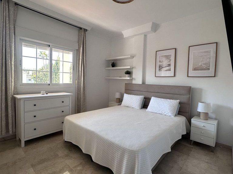 Apartment for Sale in Nueva Andalucía, Malaga 4