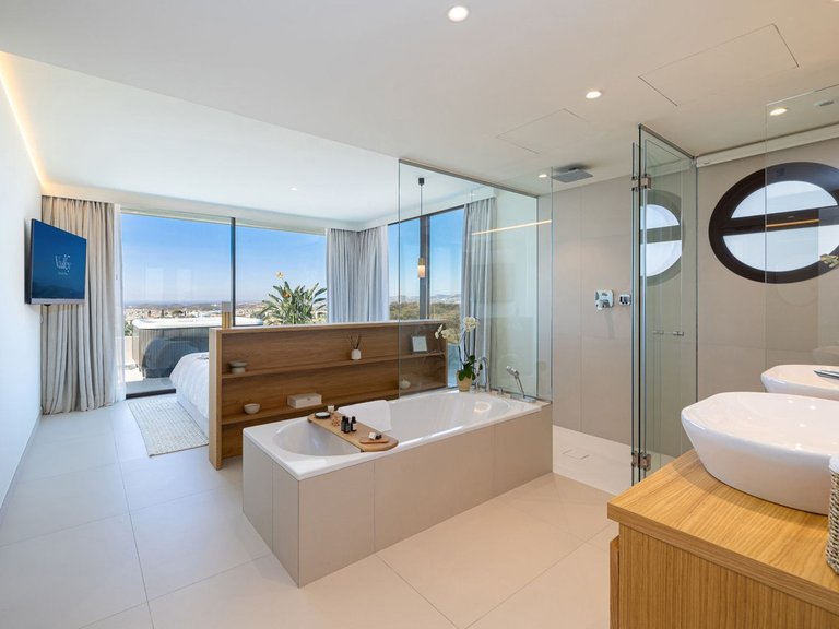 Apartment for Sale in Costa del Sol Fuengirola, Malaga 3