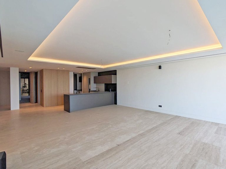 Apartment for Sale in Estepona, Malaga 6
