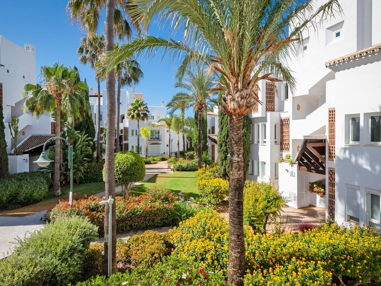 Apartment for Sale in Los Monteros, Malaga 19