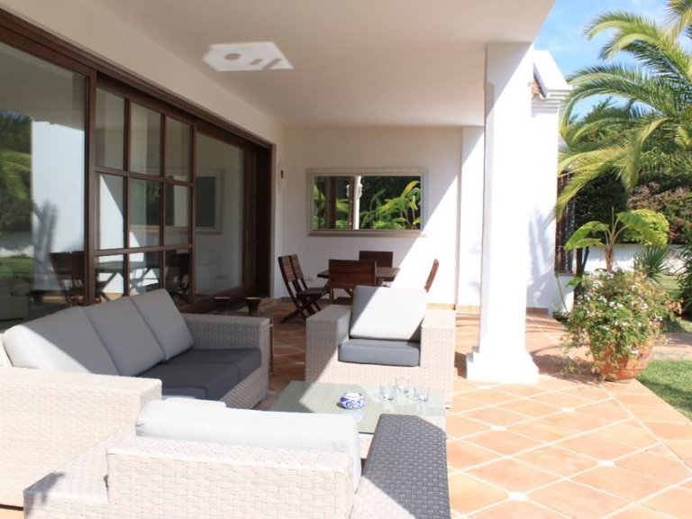 Villa for Sale in Marbella, Malaga 10