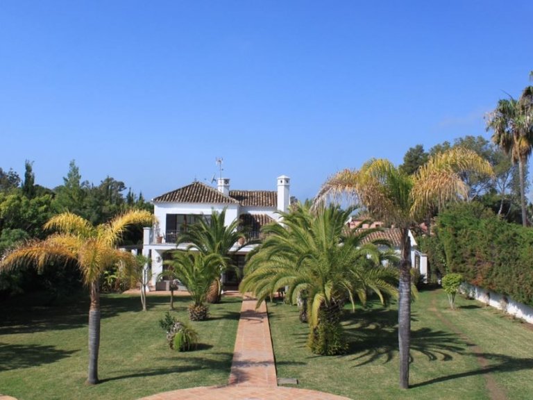 Villa for Sale in Marbella, Malaga 14