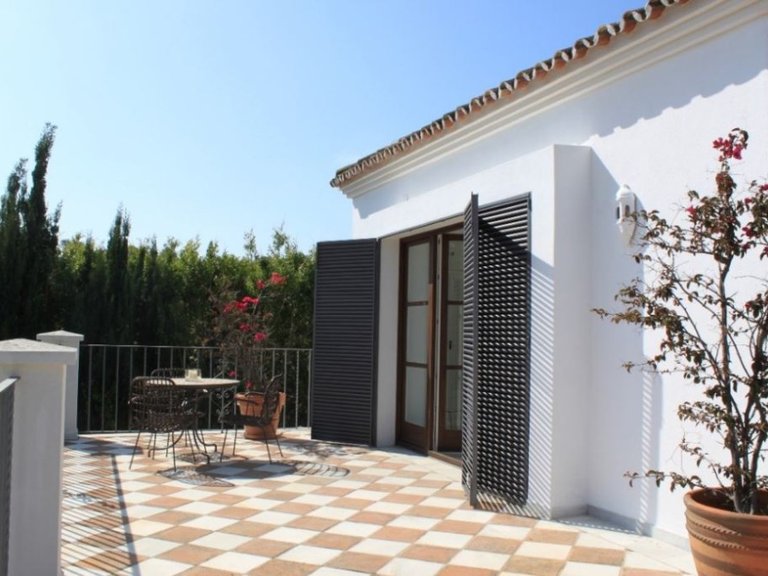 Villa for Sale in Marbella, Malaga 8
