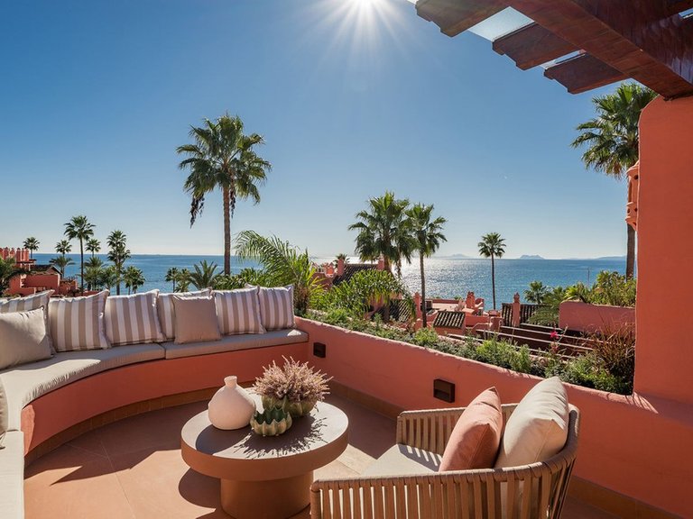 Apartment for Sale in New Golden Mile, Malaga 12