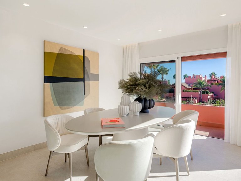 Apartment for Sale in New Golden Mile, Malaga 25