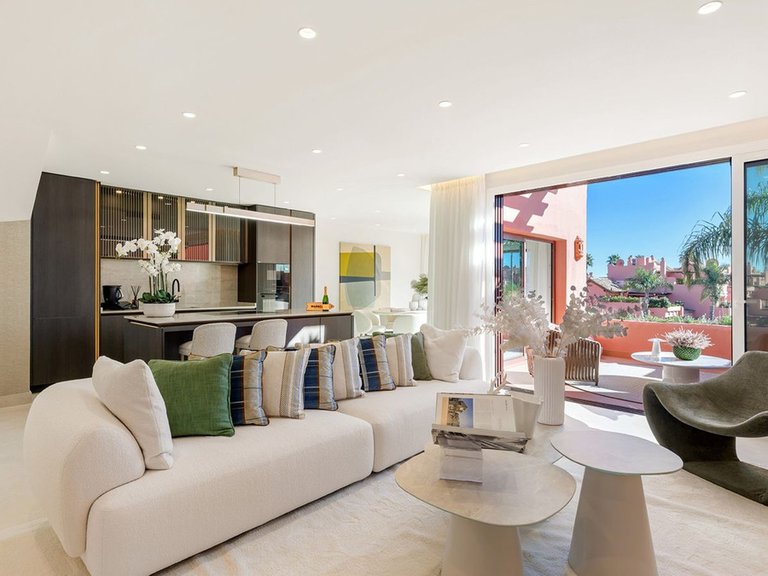 Apartment for Sale in New Golden Mile, Malaga 29