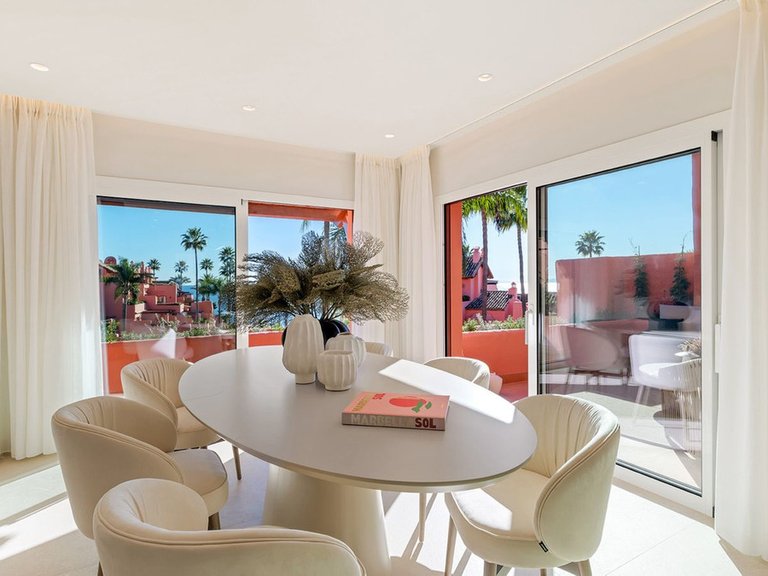 Apartment for Sale in New Golden Mile, Malaga 6