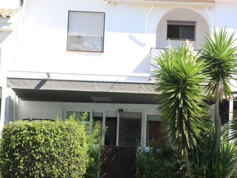 Town House for Sale in Atalaya, Malaga 20