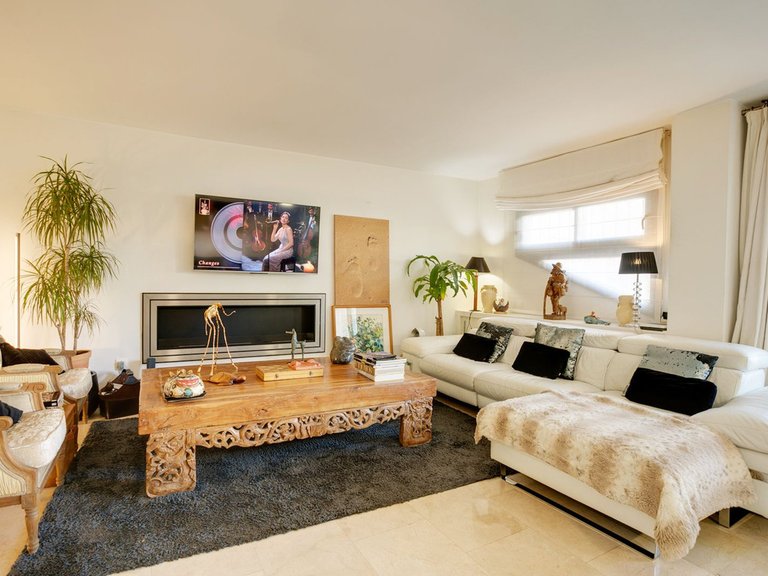 Apartment for Sale in Costa del Sol, Estepona, Malaga 4