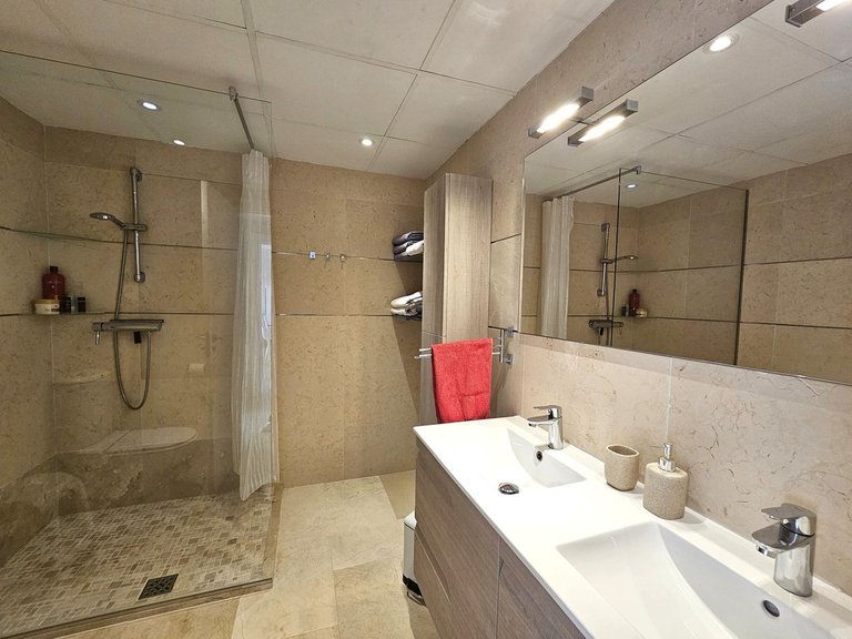 Penthouse for Sale in Selwo, Malaga 23
