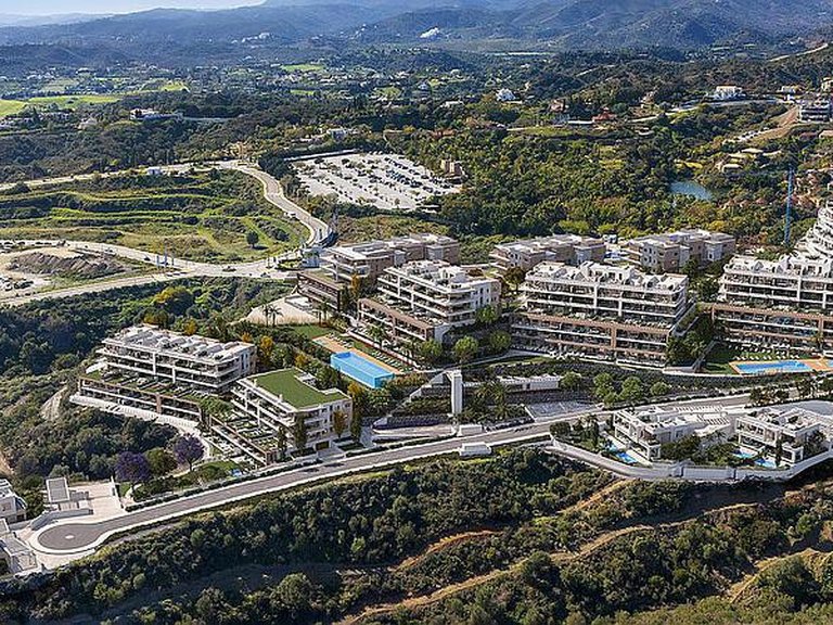 Apartment for Sale in Estepona, Malaga 2