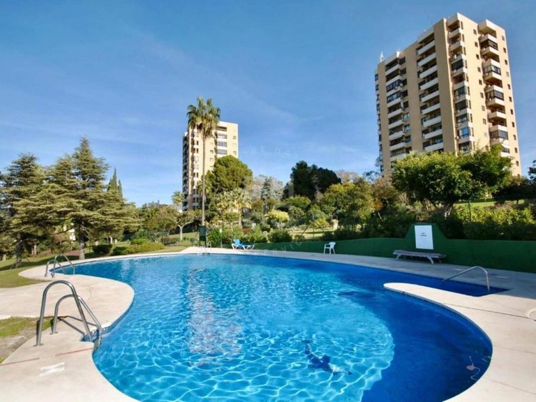 Apartment for Sale in Aloha, Malaga 1