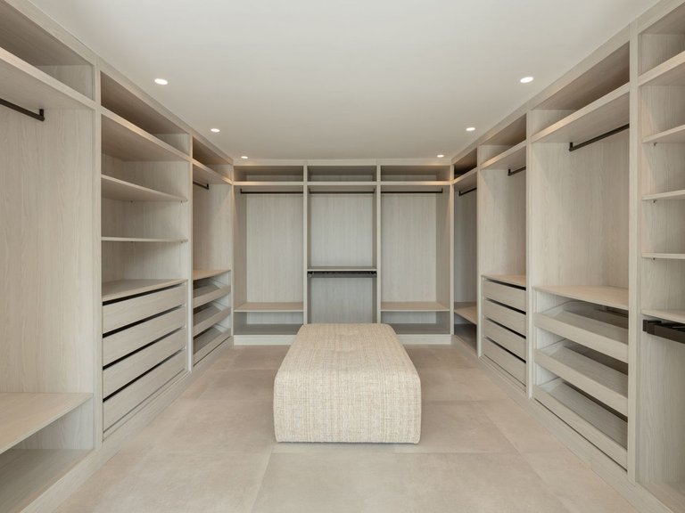 Villa for Sale in Benahavís, Malaga 14