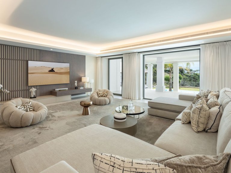 Villa for Sale in Benahavís, Malaga 3