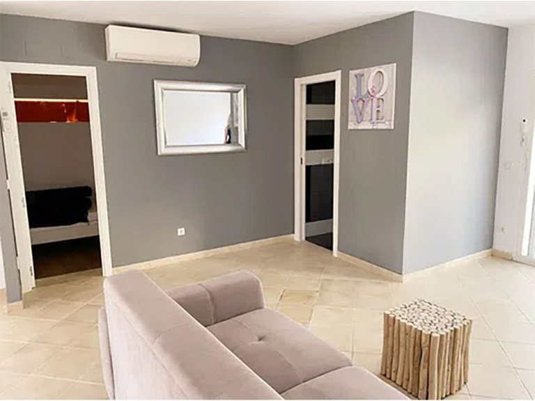 Villa for Sale in Nueva Andalucía, Malaga 10