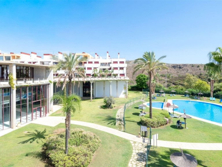 Apartment for Sale in Benahavís, Malaga 9