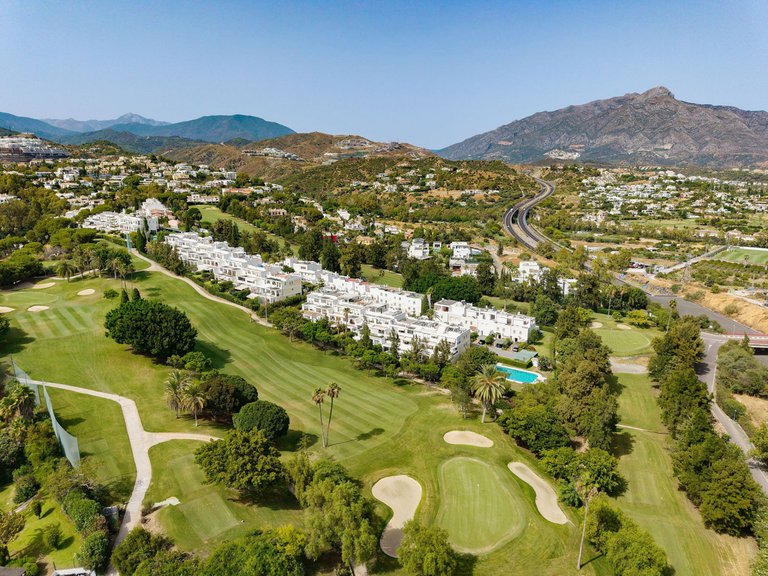 Apartment for Sale in Benahavís, Malaga 28