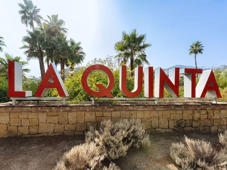 Apartment for Sale in Benahavís, Malaga 32