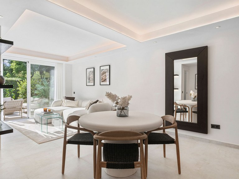 Apartment for Sale in Benahavís, Malaga 5