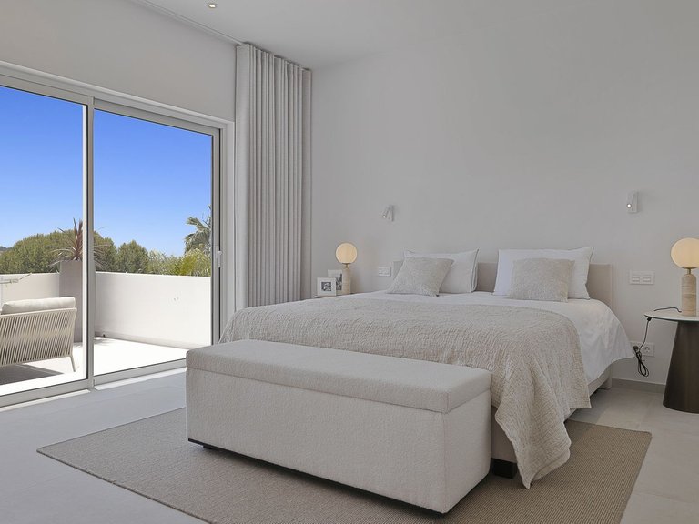 Villa for Sale in Benahavís, Malaga 11