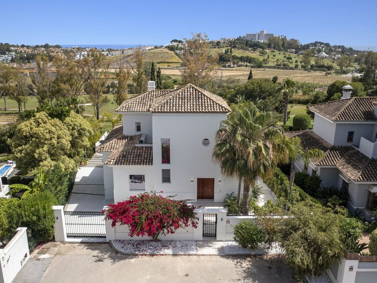 Villa for Sale in Benahavís, Malaga 24