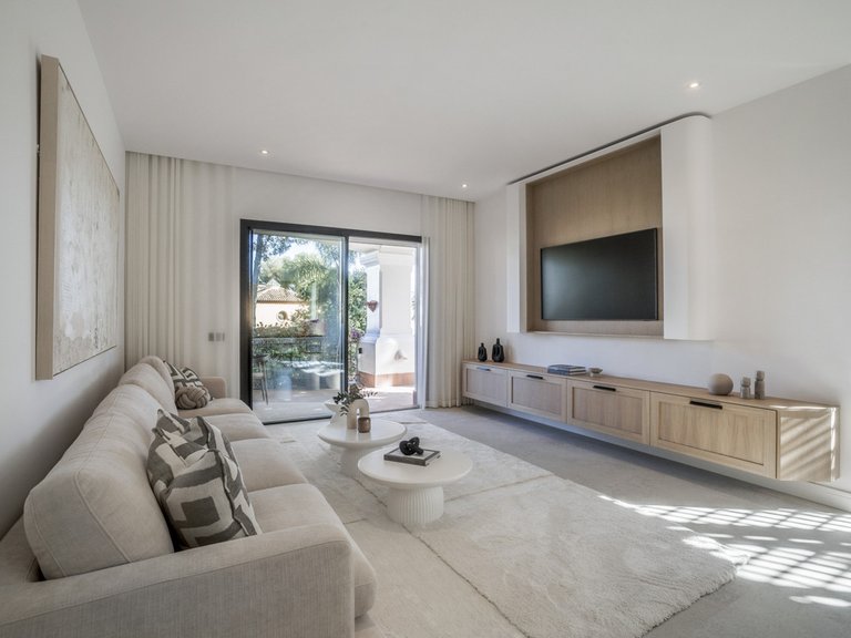 Apartment for Sale in Costa del Sol Sierra Blanca, Malaga 6