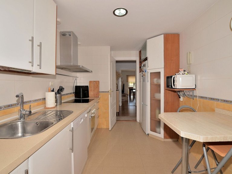 Penthouse for Sale in Arroyo De La Miel, Malaga 18