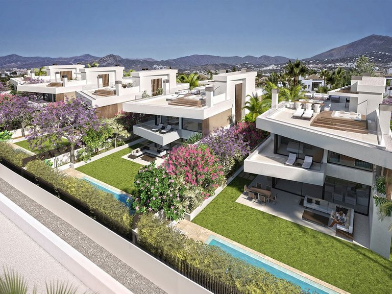 Villa for Sale in Puerto Banús, Malaga 13