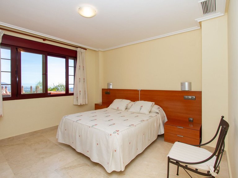 Apartment for Sale in La Mairena, Malaga 16